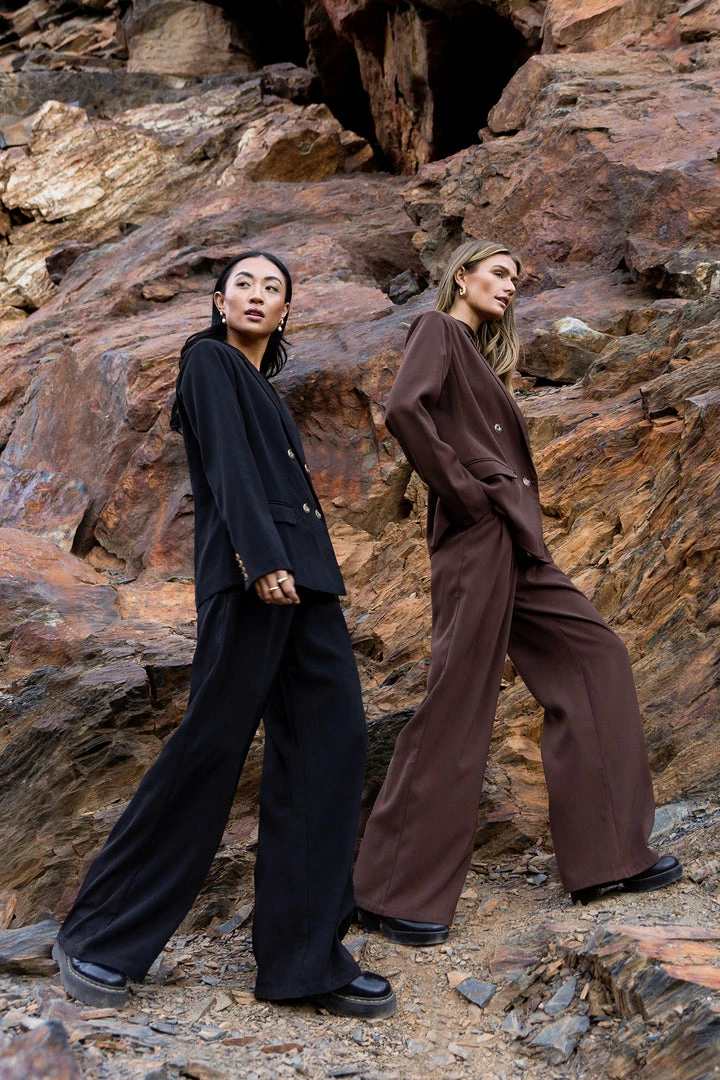 Cheap โค๏ธ AARON & AMBER Romaine Wide Leg Pants In Black ๐ 7 AARON & AMBER Romaine Wide Leg Pants In Black