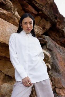 FUN 2 FUN Edward Button Down In White