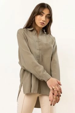 FUN 2 FUN Edward Button Down In Sage