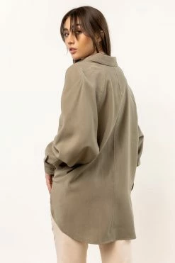 FUN 2 FUN Edward Button Down In Sage