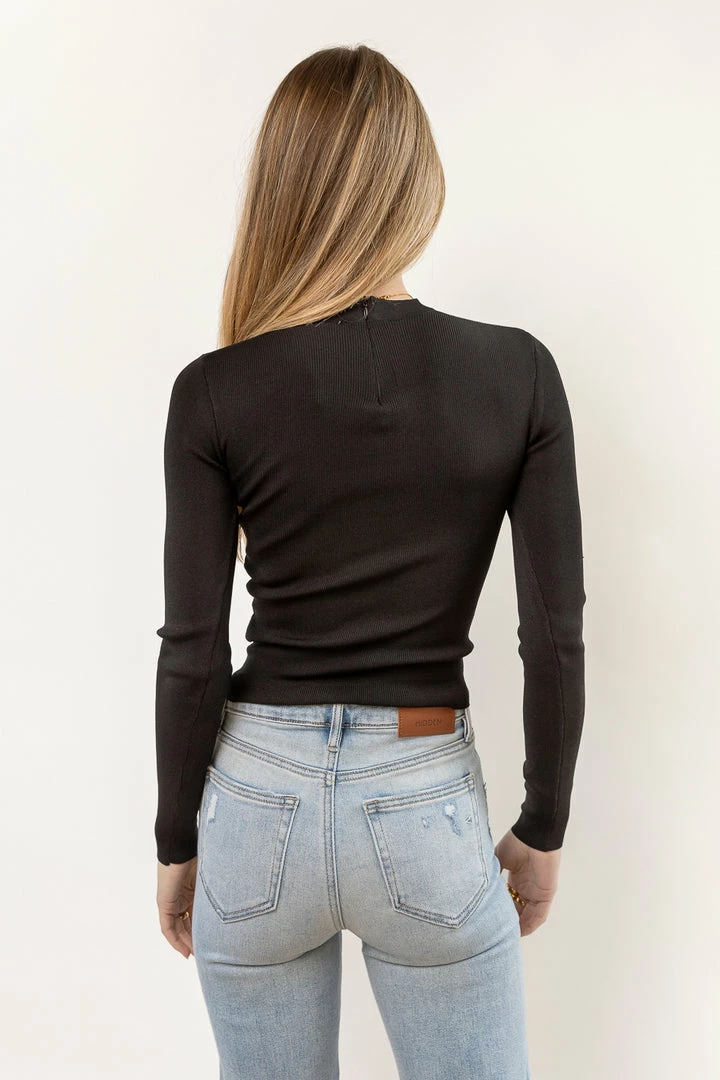 Best Pirce π AARON & AMBER Kiara Cut Out Top In Black 𧨠4 AARON & AMBER Kiara Cut Out Top In Black