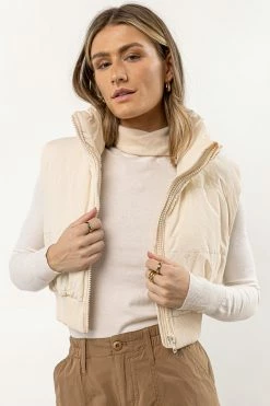 &MERCI Tops Quinn Cropped Puffer Vest