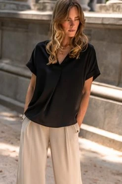 Mustard Seed Stacy Blouse In Black - FINAL SALE