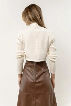 LUSH CLOTHING Tenley Cropped Sweater Tops