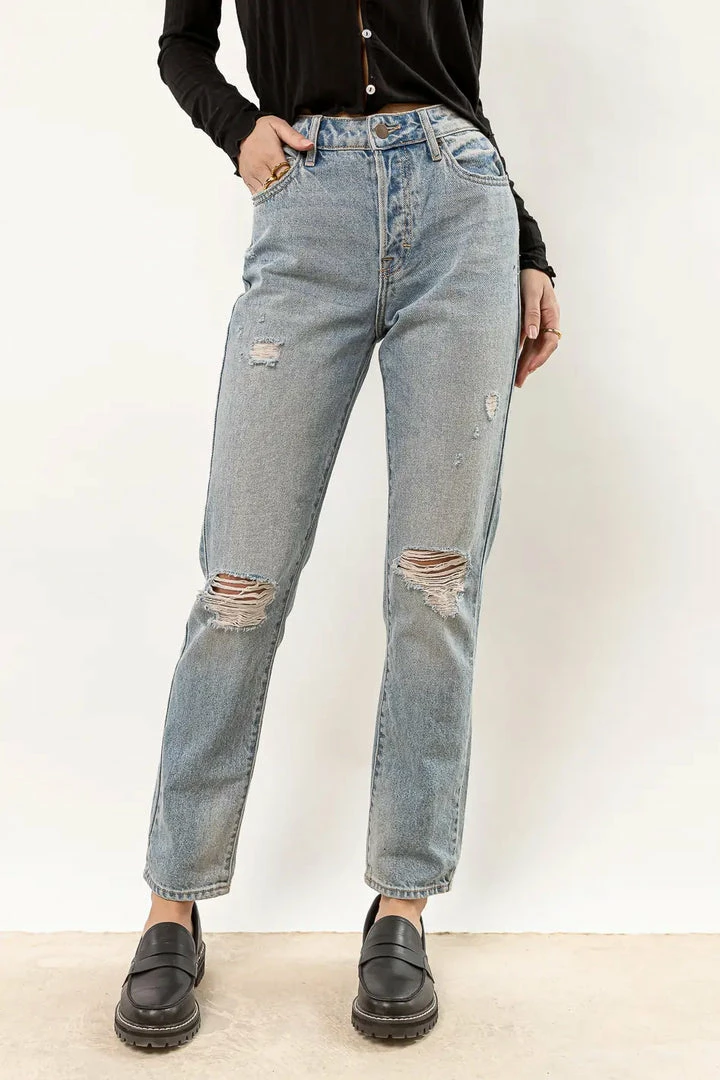 Coupon ๐ DENIM ONE New Arrivals Adriana Straight Leg Denim In Light Wash โ 1 DENIM ONE New Arrivals Adriana Straight Leg Denim In Light Wash