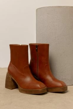 BEAST FASHION Foster Heeled Boots In Brown