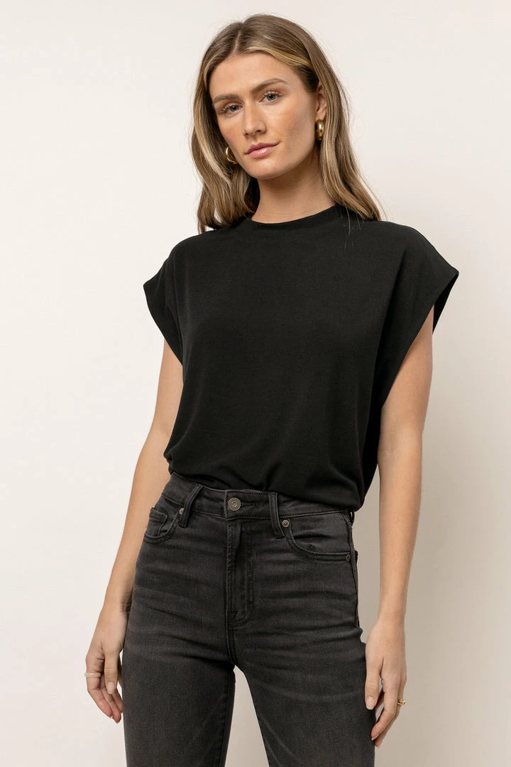 Budget β€οΈ SINA Greta Muscle Tee In Black New Arrivals π 2 SINA Greta Muscle Tee In Black New Arrivals