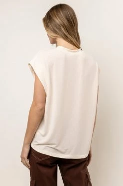 SINA New Arrivals Greta Muscle Tee In Cream
