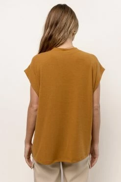 SINA Greta Muscle Tee In Camel