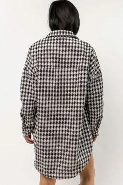 AARON & AMBER Tops Kindra Houndstooth Shacket In Black