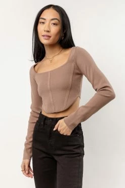 DREAMERS BY DEBUT Lyra Cropped Top In Mocha
