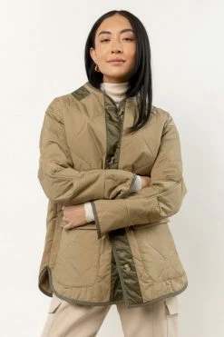 AARON & AMBER Skylar Quilted Coat
