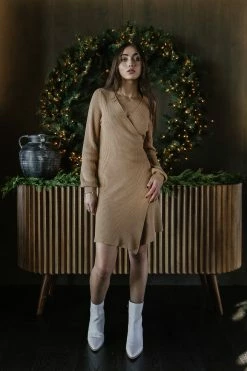 New Arrivals Vero Moda Alexandria Knitted Dress In Tan