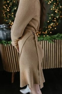 New Arrivals Vero Moda Alexandria Knitted Dress In Tan